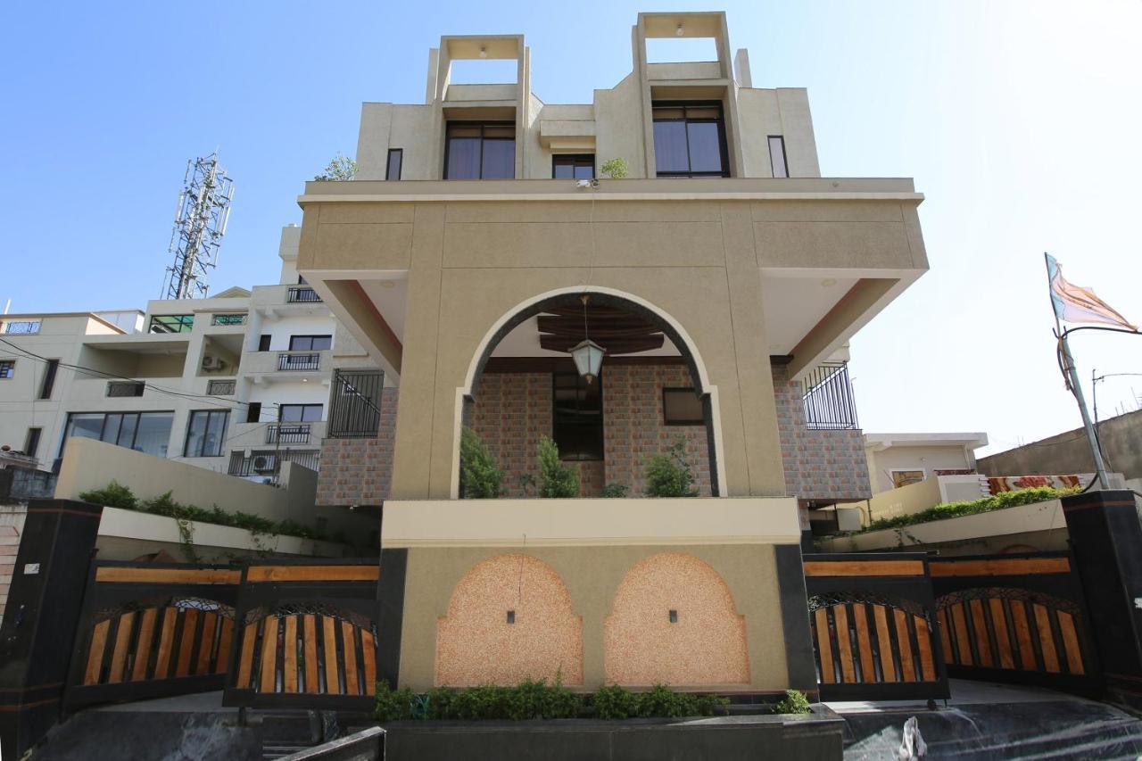 Capital O 36691 Hotel Aashirwad Inn ג'אבלפור מראה חיצוני תמונה